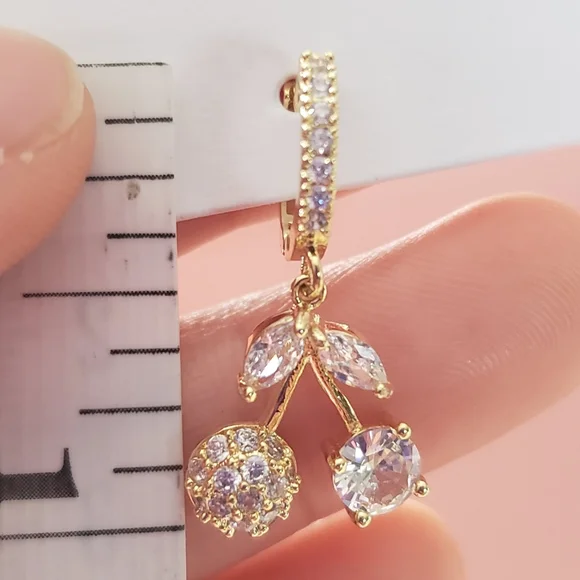 COPPER  CHERRY EARRINGS - Picture 4 of 5